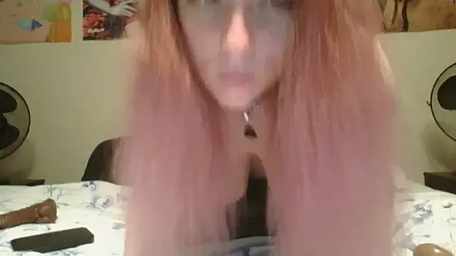 Kenzie – webcam model profile photo Image 16