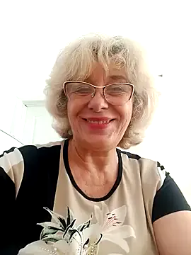 AnnAbbey – webcam model profile photo Image 4