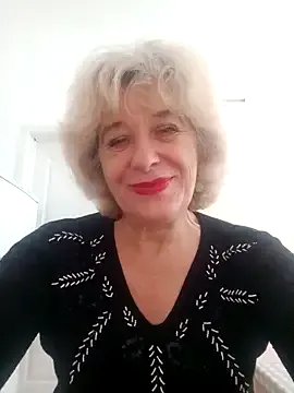 AnnAbbey – webcam model profile photo Image 9