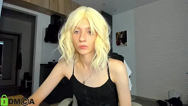 RoxyBuch – webcam model profile photo Image 13