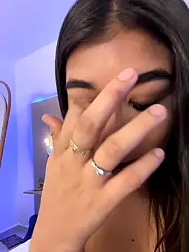 MollyBoston – webcam model profile photo Image 11