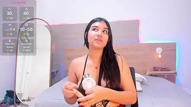 MollyBoston – webcam model profile photo Image 15