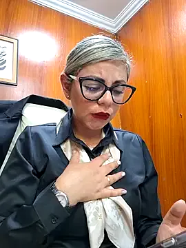 KateGale – webcam model profile photo Image 19