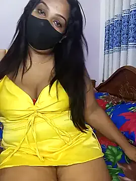 AdrennaLynee – webcam model profile photo Image 2