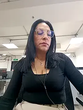 Samantha_official – webcam model profile photo Image 15