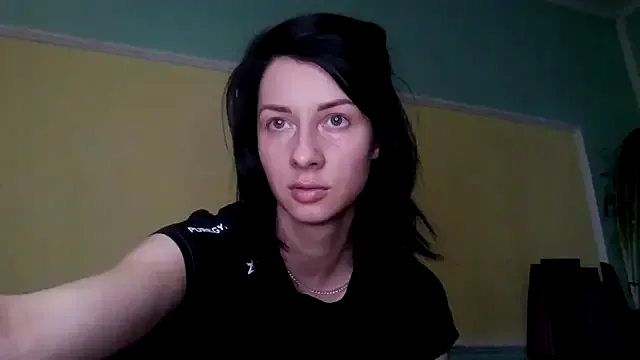 maataaan – webcam model profile photo Image 11
