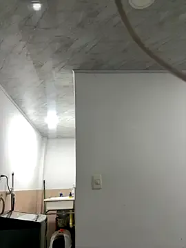 _Alicee_1 – webcam model profile photo Image 18