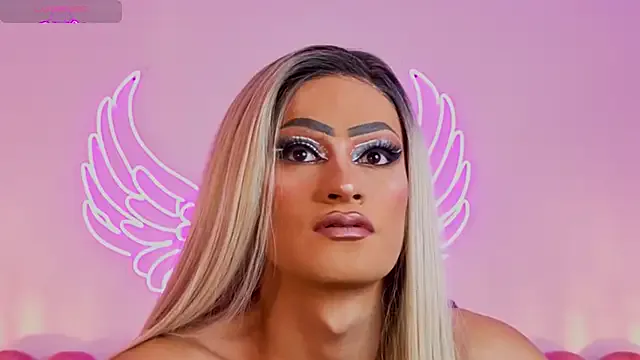 MiraKova – webcam model profile photo Image 13