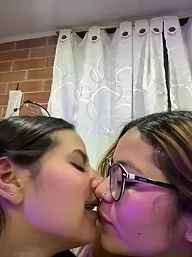 Lovensesgirl – webcam model profile photo Image 6