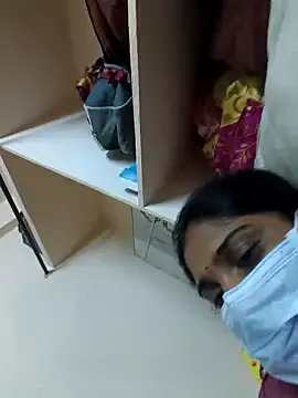 PaulinaGiovanni – webcam model profile photo Image 4