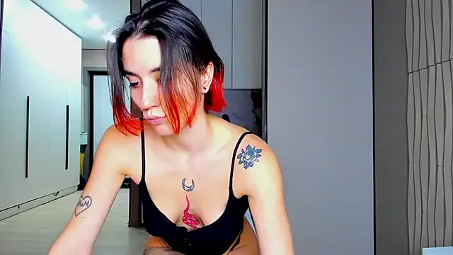 YasmienAtos – webcam model profile photo Image 8