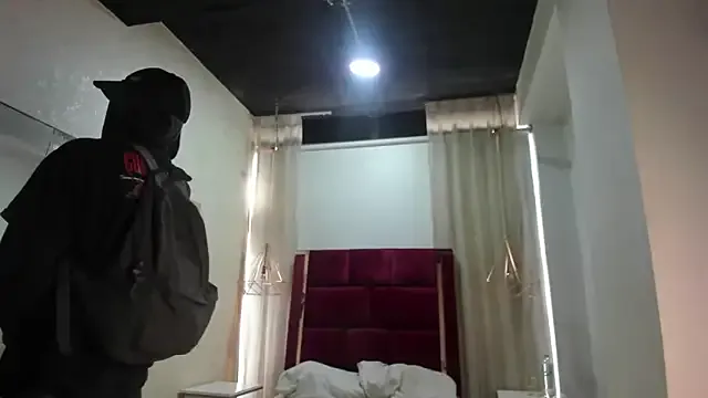 EsmeBrowm – webcam model profile photo Image 2