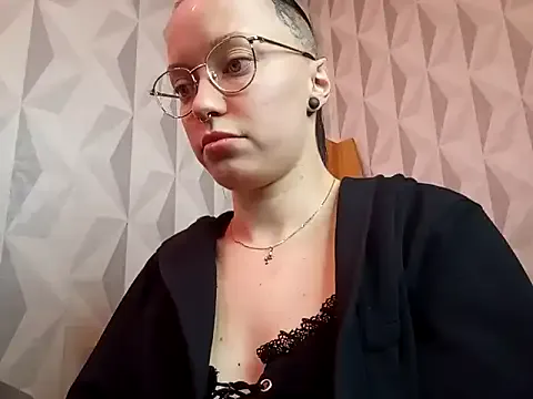 AMI___oO – webcam model profile photo Image 12