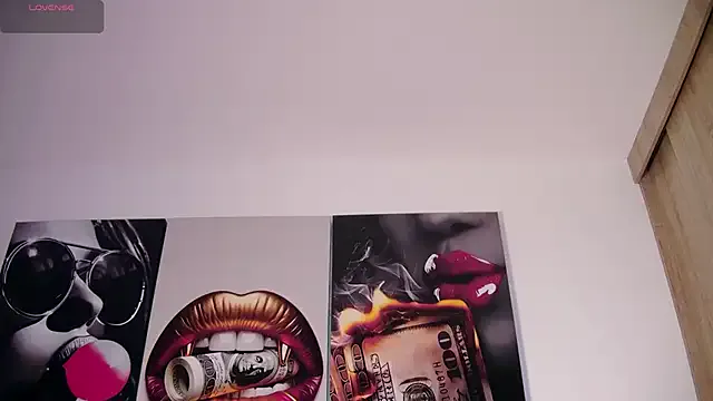 MiraKova – webcam model profile photo Image 7