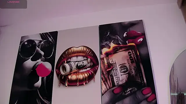 MiraKova – webcam model profile photo Image 9