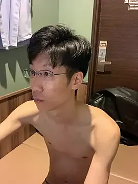 Dolce – webcam model profile photo Image 11