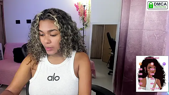 ICrazyOneIRL – webcam model profile photo Image 2