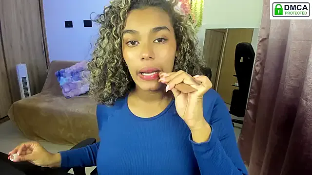 ICrazyOneIRL – webcam model profile photo Image 8