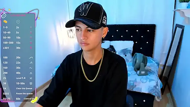 EsmeBrowm – webcam model profile photo Image 5