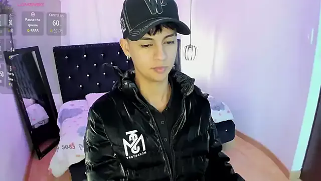 EsmeBrowm – webcam model profile photo Image 9