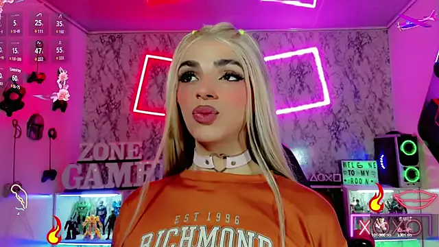 MiraKova – webcam model profile photo Image 2