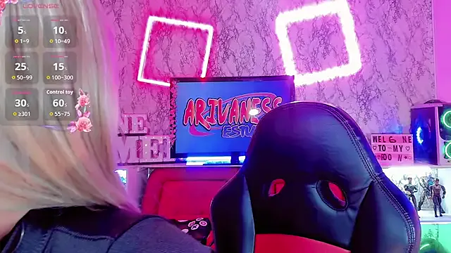 MiraKova – webcam model profile photo Image 6