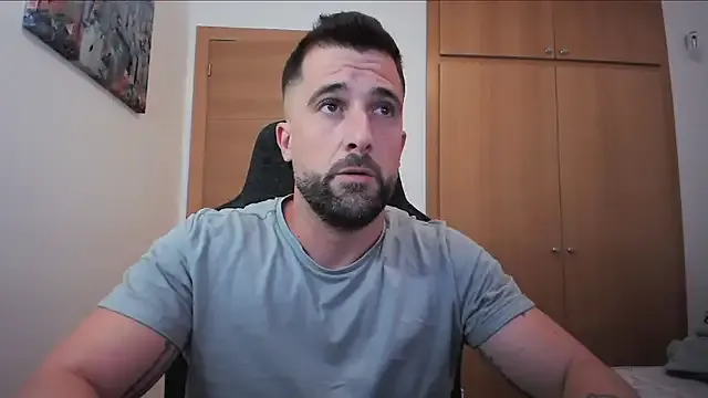 MiraKova – webcam model profile photo Image 19