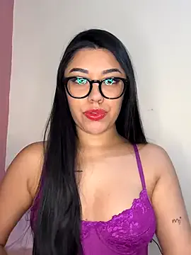 KellyHansen – webcam model profile photo Image 9