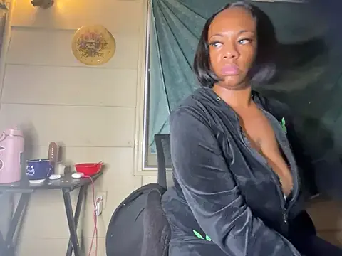 AlexaTheSlut Image 4