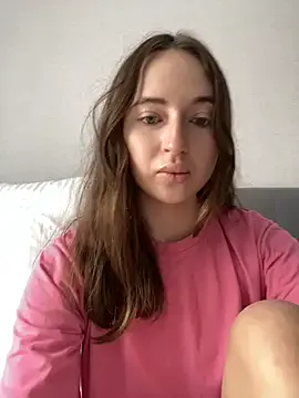 Skyller – webcam model profile photo Image 18