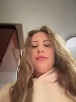AlisaWhite Image 2