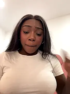 CristinaRous – webcam model profile photo Image 10