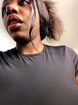 CristinaRous – webcam model profile photo Image 11