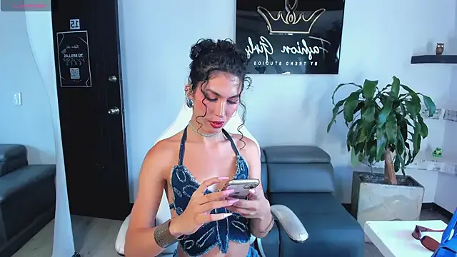 AliceFortuna – webcam model profile photo Image 6