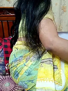 MeganMouris – webcam model profile photo Image 2