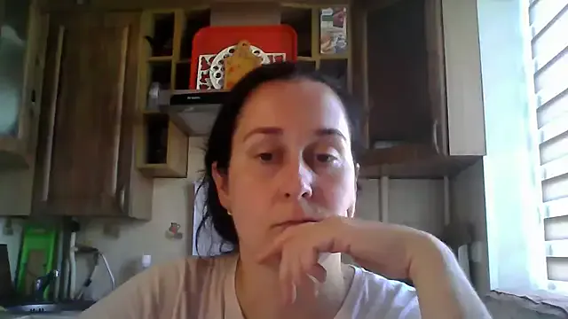 Kenzie – webcam model profile photo Image 11