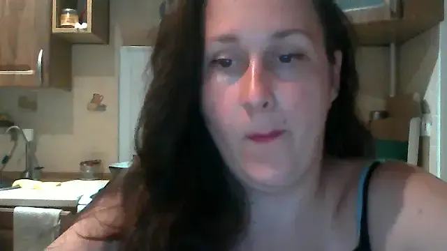 Kenzie – webcam model profile photo Image 7