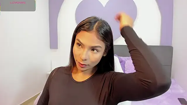 amira_cute2 Image 6