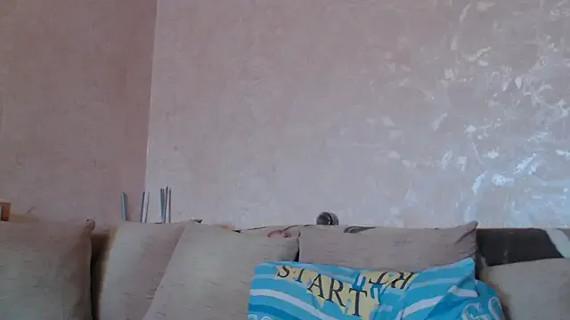 2Laski2 – webcam model profile photo Image 3