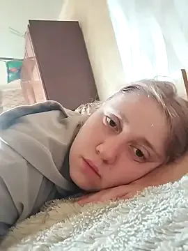 OIivia – webcam model profile photo Image 18