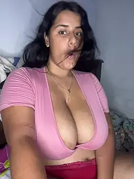 andreinabigtits Image 3