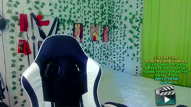 SerenaStar – webcam model profile photo Image 9