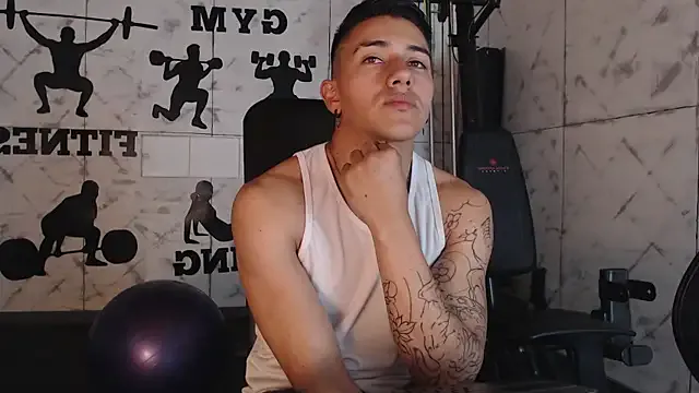 Mis_malika2 – webcam model profile photo Image 8