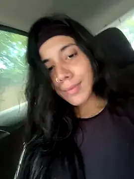 IvyStuart – webcam model profile photo Image 4