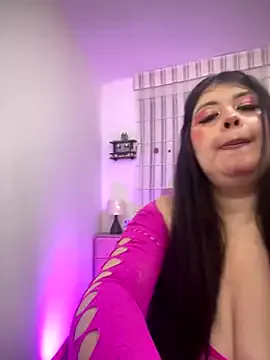 YourMommyBlair – webcam model profile photo Image 3
