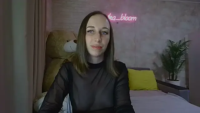 Kyrymi – webcam model profile photo Image 16