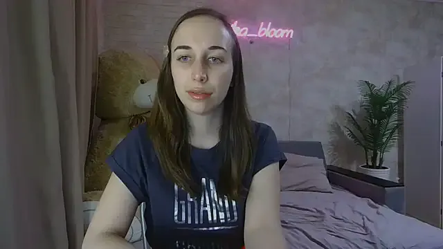 Kyrymi – webcam model profile photo Image 6