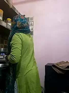 KateGale – webcam model profile photo Image 16