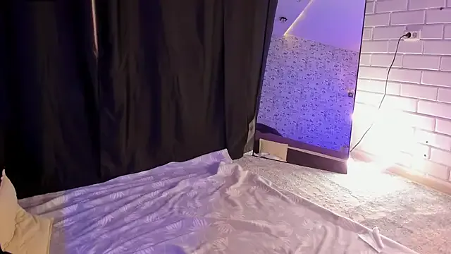 -Saharochek- – webcam model profile photo Image 5