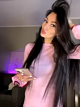 YasmienAtos – webcam model profile photo Image 16